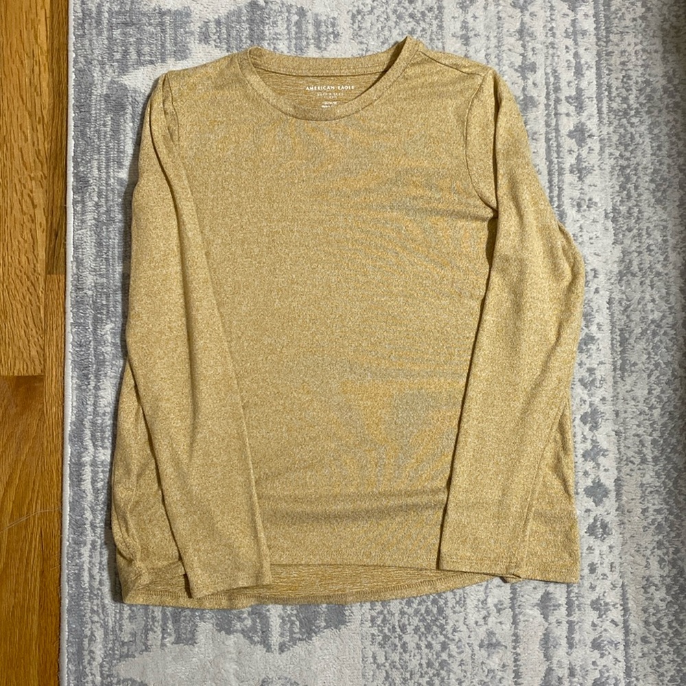 Yellow long sleeved American Eagle top